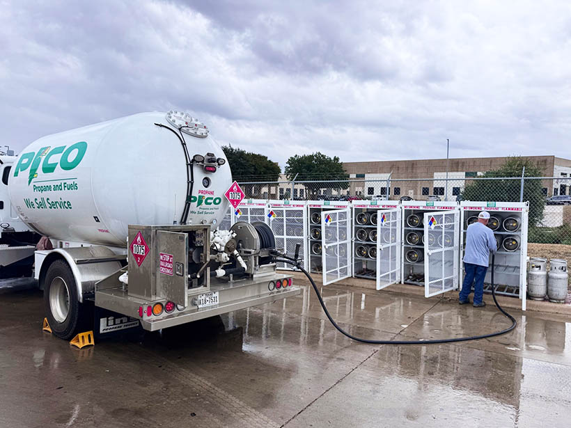 commercialServices-Listing-ForkliftFueling-820×615